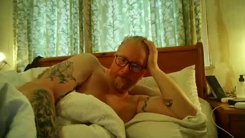 Snapshot of r_o_h_a_n_r_o_o_m chatting on March 2026 10:19:02 AM r_o_h_a_n_r_o_o_m online show from March 2026 10:19:02 AM