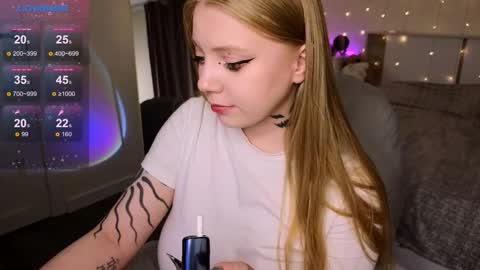 Snapshot of rabbyasti chatting on September 2025 04:06:01 PM Rebecca Becc online show from September 2025 04:06:01 PM