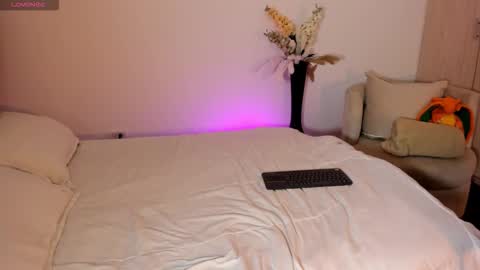 natalia  -  online show from September 2025 06:24:01 AM