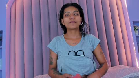  RACHEL  online show from January 2025 11:43:01 AM