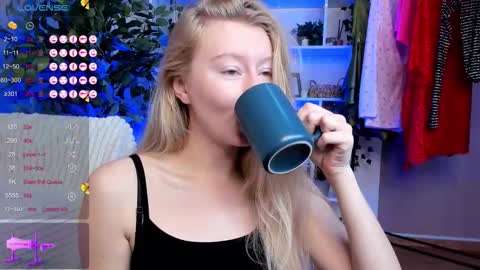 Rachel online show from October 2025 04:11:01 AM