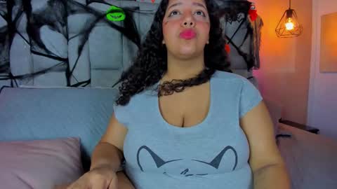 Snapshot of rachell_honey7 chatting on November 2025 05:10:02 AM Rachel online show from November 2025 05:10:02 AM