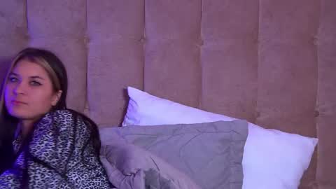 RachellSimpson online show from February 2025 01:11:02 AM