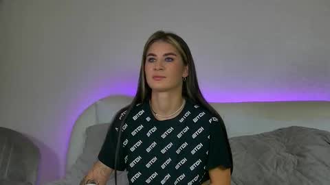 RachellSimpson online show from September 2025 06:41:02 PM