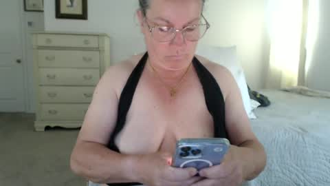 Snapshot of rachelplays chatting on June 2026 07:01:02 PM rachelplays online show from June 2026 07:01:02 PM