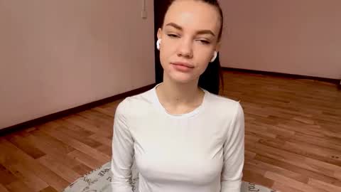 Snapshot of rachelpoisso chatting on November 2025 08:04:01 AM Rachel online show from November 2025 08:04:01 AM