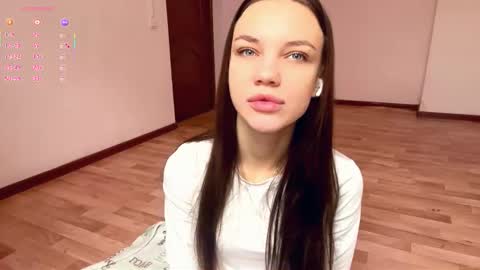 Snapshot of rachelpoisso chatting on November 2025 08:04:02 AM Rachel online show from November 2025 08:04:02 AM