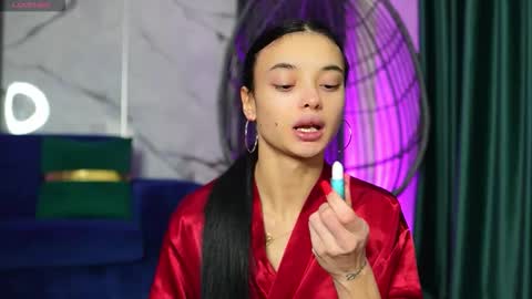 Ann online show from October 2025 04:13:01 AM