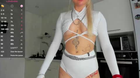 radiance_ online show from September 2025 06:57:02 AM