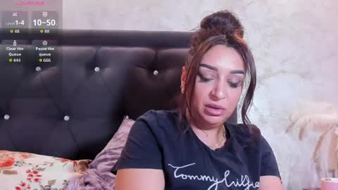 raelledarkstar online show from April 2026 08:12:02 PM