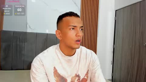 rafa_cruz online show from October 2025 07:33:01 PM