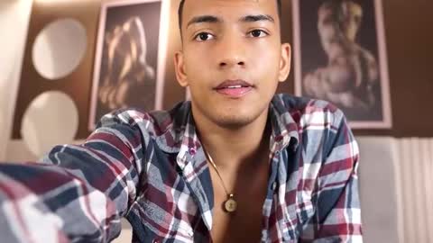 rafa_cruz online show from March 2026 07:47:02 PM