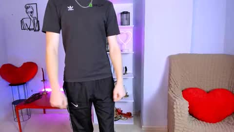 rafael online show from November 2025 07:18:01 AM