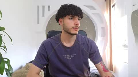 R A F A E L online show from September 2025 08:36:01 PM