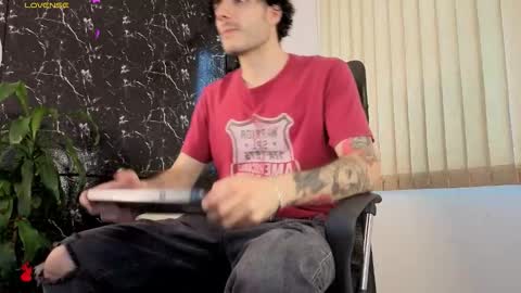 R A F A E L online show from February 2026 08:51:01 PM