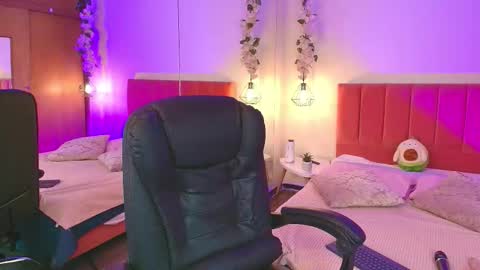 Raia online show from February 2026 03:25:01 AM