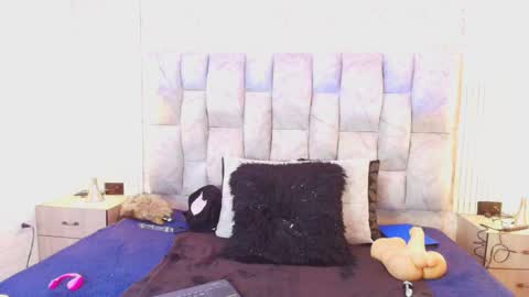  Welcome to my room  online show from September 2025 07:39:02 PM