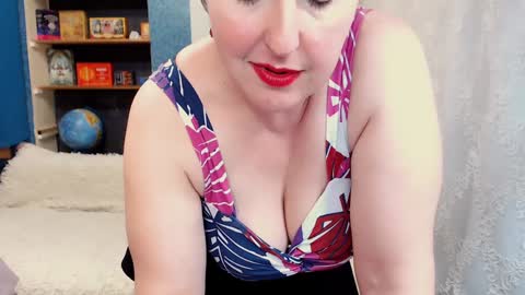 Snapshot of rainbowladyy chatting on December 2024 03:11:01 PM rainbowladyy online show from December 2024 03:11:01 PM