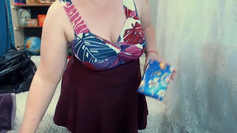 Snapshot of rainbowladyy chatting on December 2024 02:14:02 PM rainbowladyy online show from December 2024 02:14:02 PM