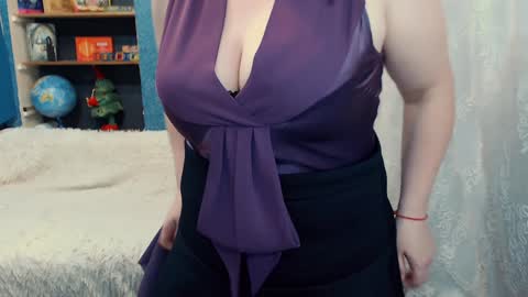 Snapshot of rainbowladyy chatting on January 2025 02:41:02 PM rainbowladyy online show from January 2025 02:41:02 PM