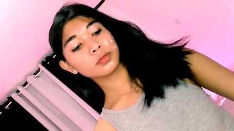 raindrizzle1706 online show from January 2026 05:13:02 AM