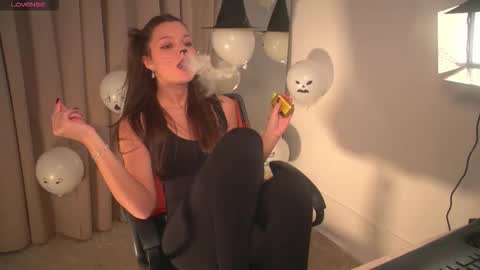 Snapshot of rainevi chatting on October 2025 07:12:01 PM rainevi online show from October 2025 07:12:01 PM