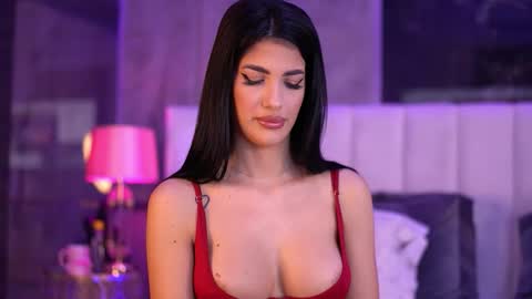 Raisa online show from November 2025 04:53:02 PM