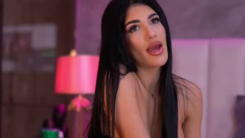 Raisa online show from November 2025 04:39:02 PM