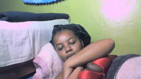 Snapshot of raissa75 chatting on September 2025 11:18:01 PM raissa75 online show from September 2025 11:18:01 PM