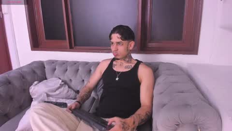 Raizo online show from April 2026 03:02:01 AM