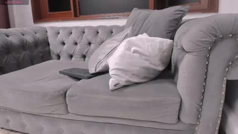 Raizo online show from April 2026 02:44:01 AM