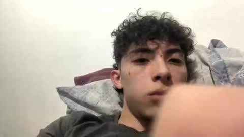 ramiroo2312 online show from September 2025 02:04:02 AM