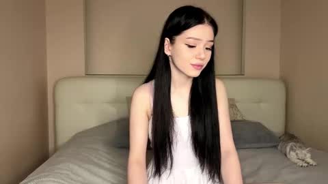 Luna online show from September 2025 11:59:02 AM