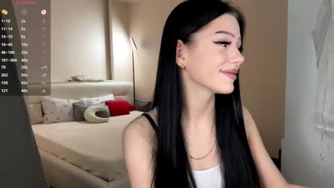 Luna online show from February 2026 04:22:01 PM