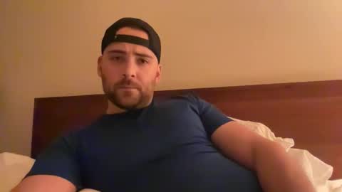 randomdude5950 online show from December 2025 01:54:01 AM