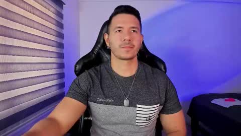 Jonas online show from November 2025 02:39:02 PM