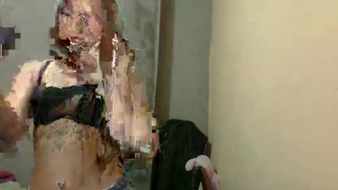 raquel2411 online show from February 2026 02:10:01 AM