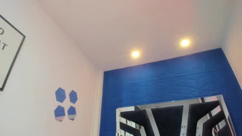 Raquel Moore  online show from January 2025 10:07:02 PM