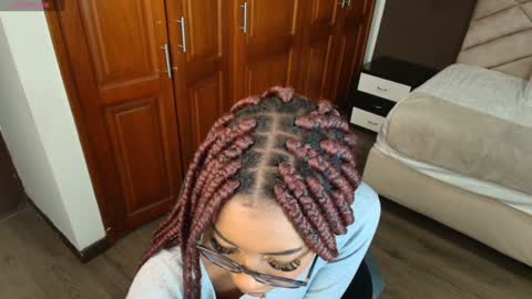 Raquel online show from January 2025 11:35:01 AM