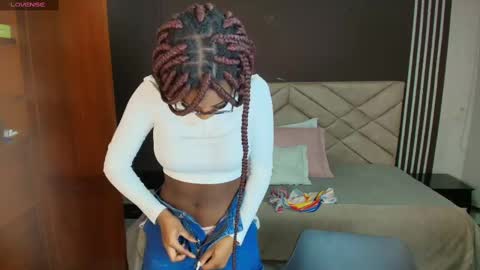 Raquel online show from February 2025 11:38:02 AM