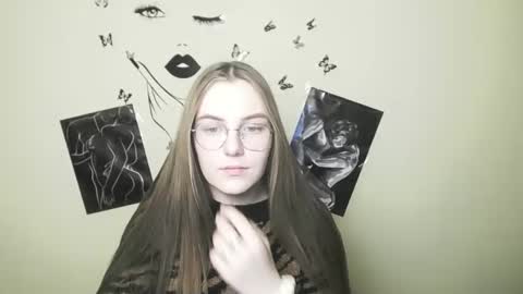 raspberry0101 online show from December 2024 04:18:01 PM