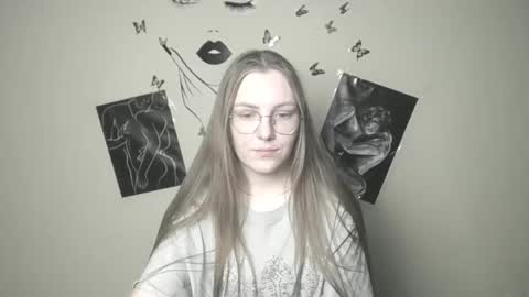 raspberry0101 online show from January 2025 05:31:01 PM