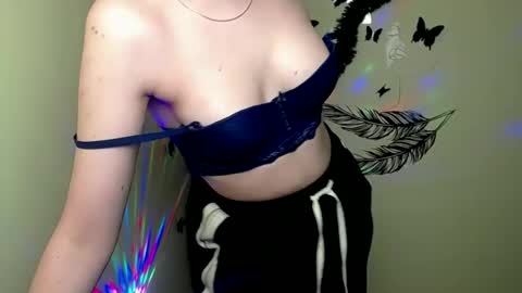 raspberry0101 online show from January 2025 08:13:02 PM