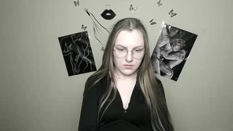 raspberry0101 online show from January 2025 07:32:01 PM