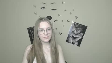 raspberry0101 online show from January 2025 04:06:01 PM