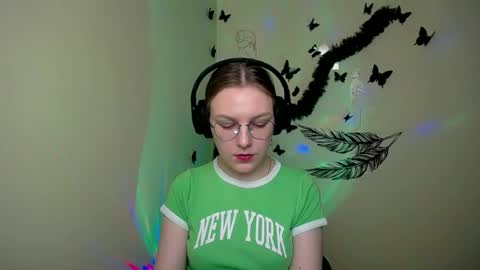 raspberry0101 online show from February 2025 07:18:02 AM