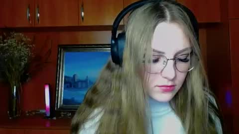 raspberry0101 online show from November 2025 09:00:02 AM