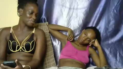 Snapshot of rasta_berry chatting on February 2025 08:13:02 PM rasta online show from February 2025 08:13:02 PM