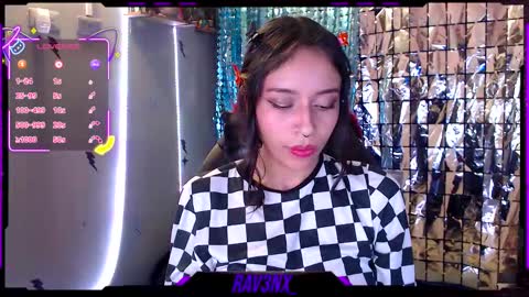   online show from October 2025 03:10:01 AM