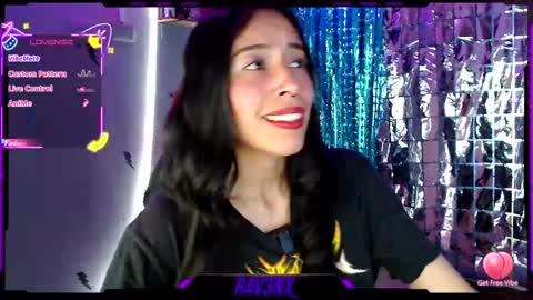   online show from November 2025 11:33:02 AM